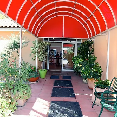 L'oliveraie Beaucaire (Gard)